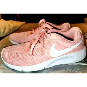 Girls Nike Sneakers